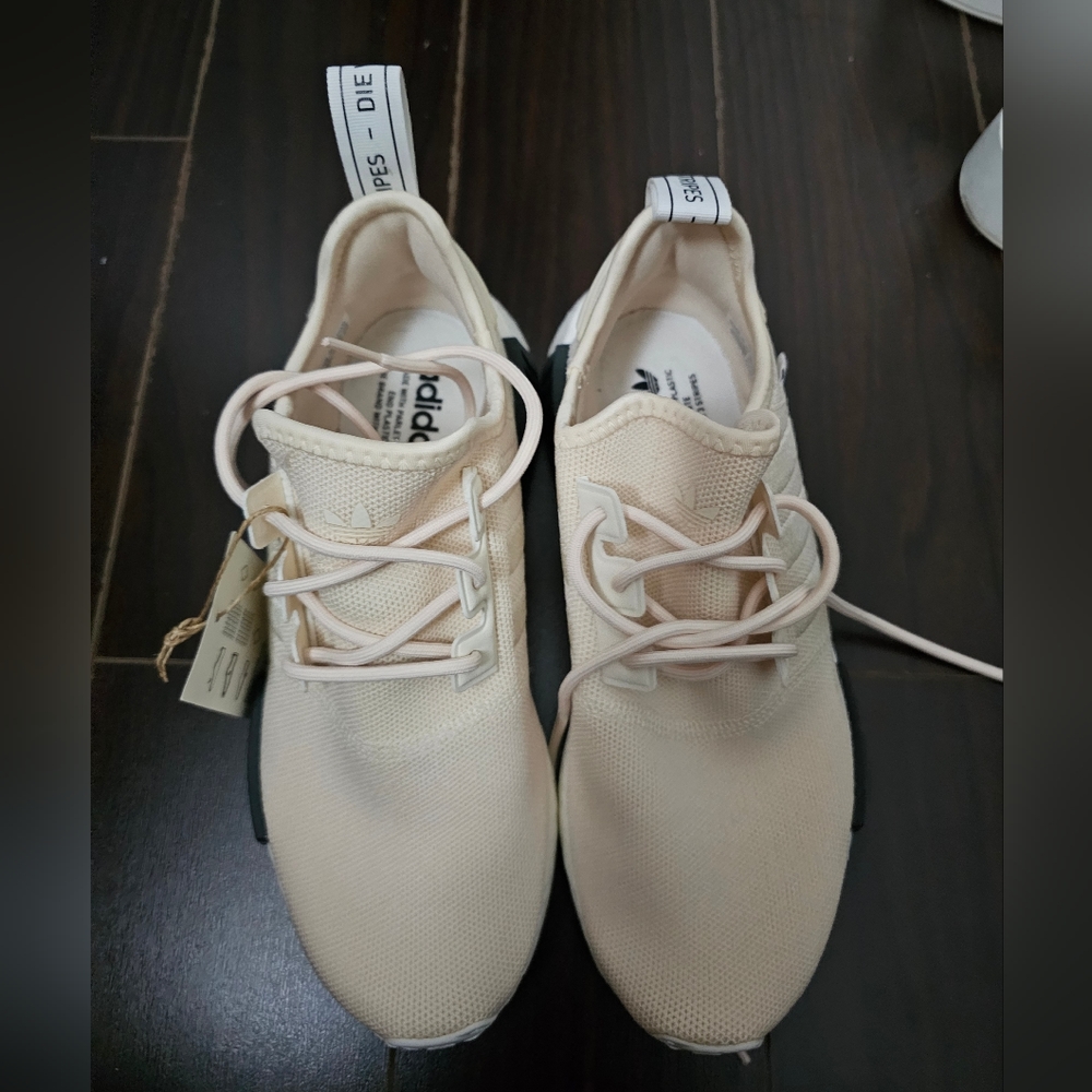 Adidas NMD R1 - Picture 4 of 4